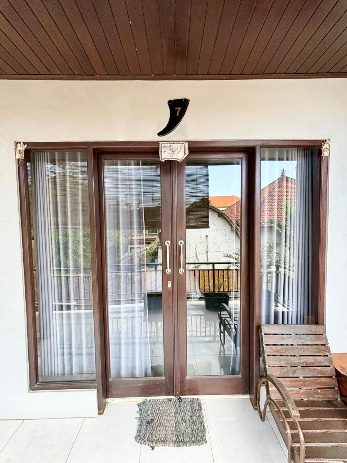 The Lima Home Stay In Canggu Dış mekan fotoğraf